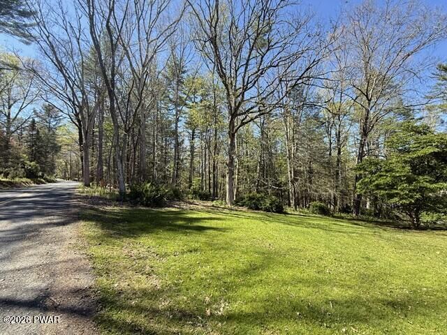 Property Photo:  182 Bee Hollow Road  PA 18458 
