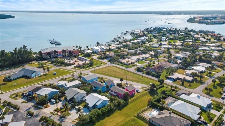 Property Photo:  642 Eldorado Street  FL 34949 