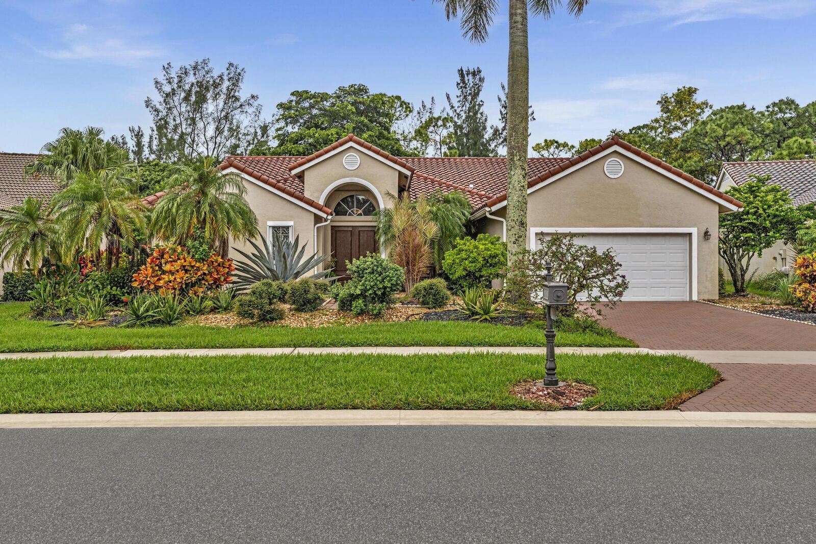 Property Photo:  7816 Bridlington Drive  FL 33472 
