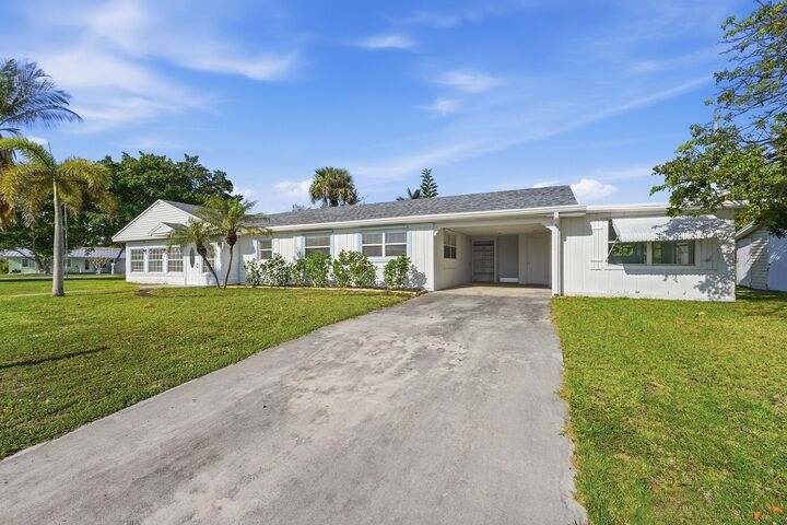 Property Photo:  107 Fernandina Street  FL 34949 