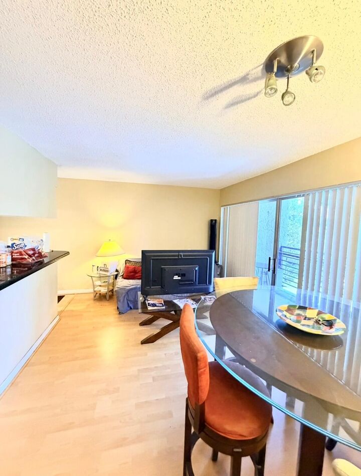 Property Photo:  5326 NE 6th H23  FL 33334 