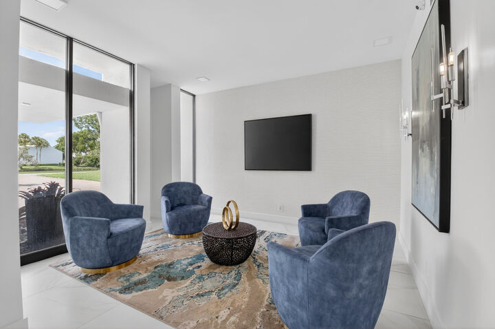 Property Photo:  1732 Bridgewood Drive  FL 33434 