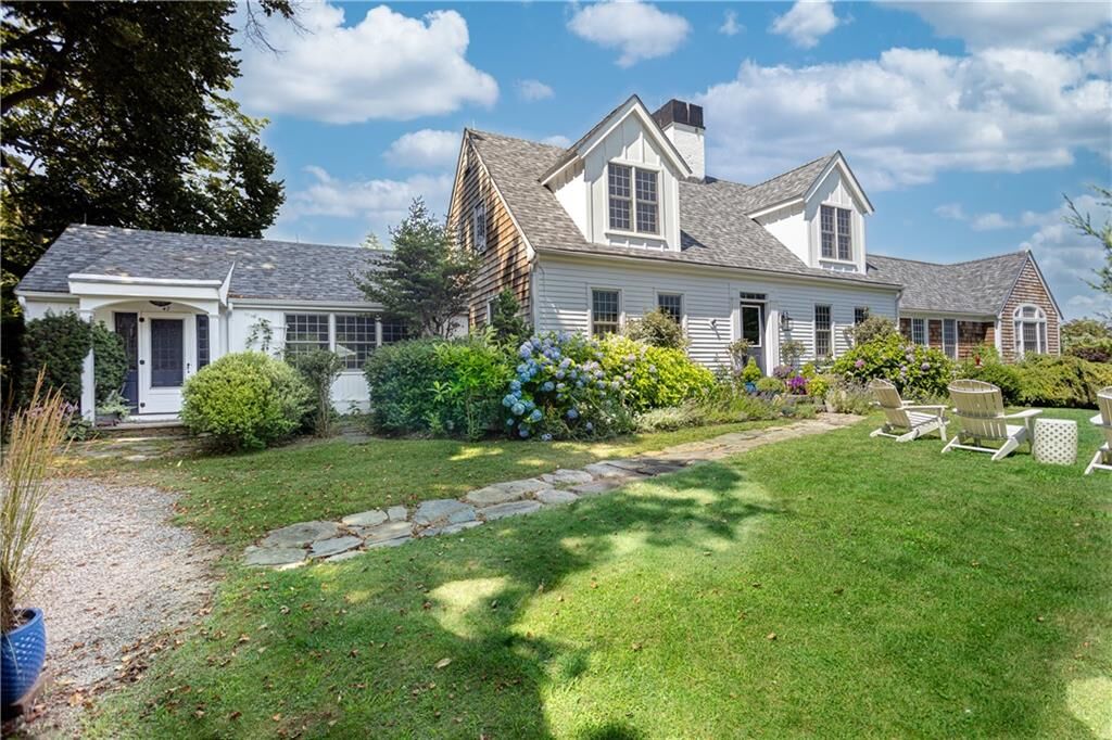Property Photo:  47 Kane Avenue  RI 02842 