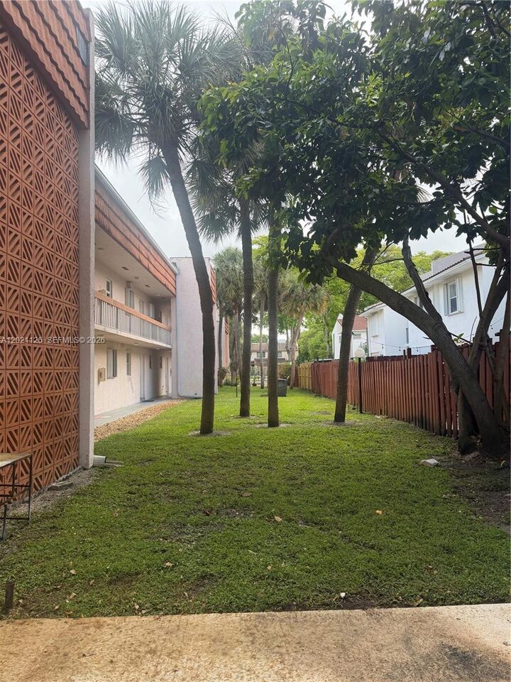 Property Photo:  7610 Stirling Rd 205G  FL 33024 