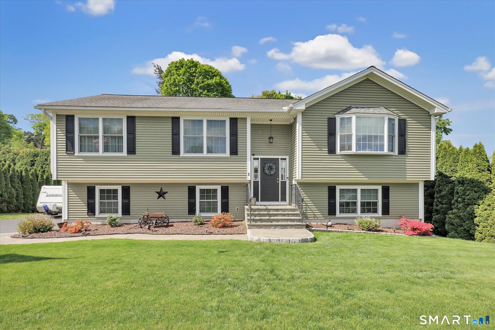 Property Photo:  2 Gracie Lane  CT 06401 