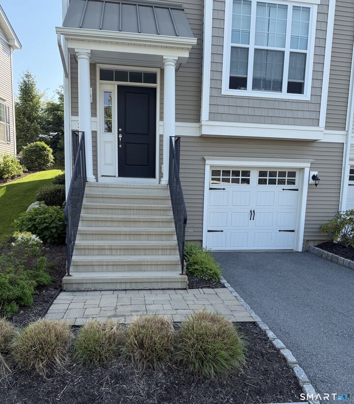 Property Photo: 22 Moorland Drive 22 CT 06810