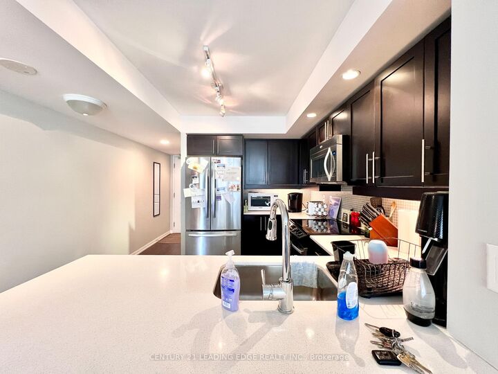 Property Photo:  75 East Liberty Street 1002  ON M6K 3R3 