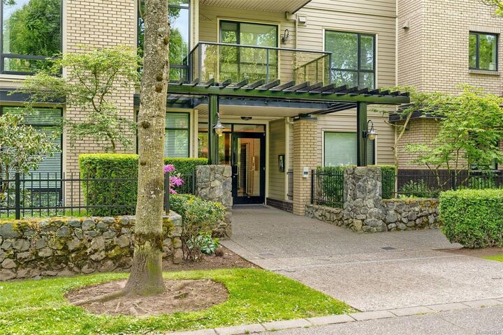 Property Photo:  330 Waterfront Cres 207  BC V8T 5K3 