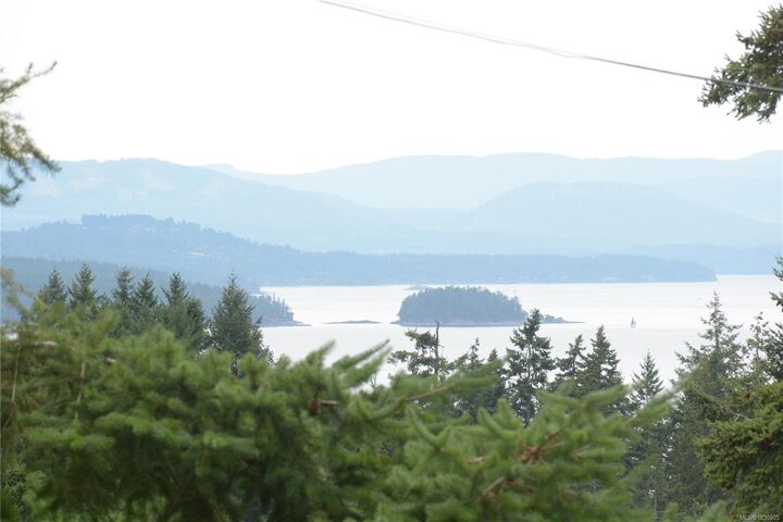 Property Photo: 3614 Foc-Sle Rd BC V0N 2M0