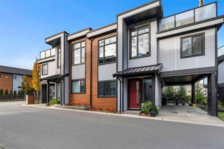 Property Photo: 1202 Nova Crt 103 BC V9B 0T7