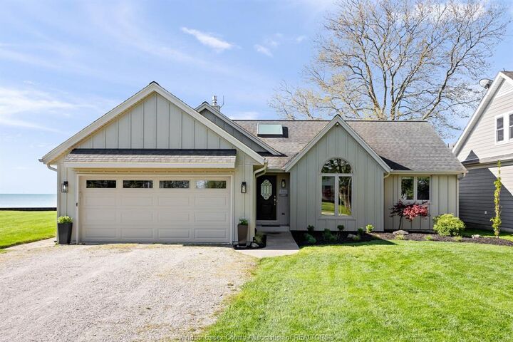 Property Photo:  1603 Heritage Rd  ON N9Y 2E6 