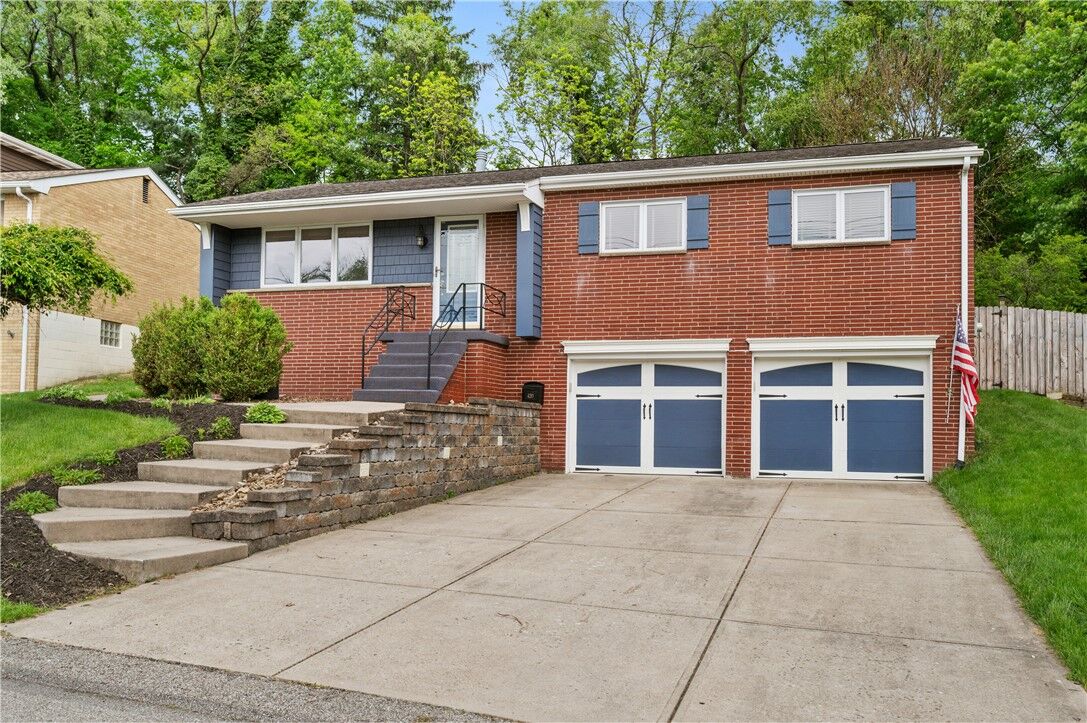 Property Photo: 420 Macbeth Dr PA 15235