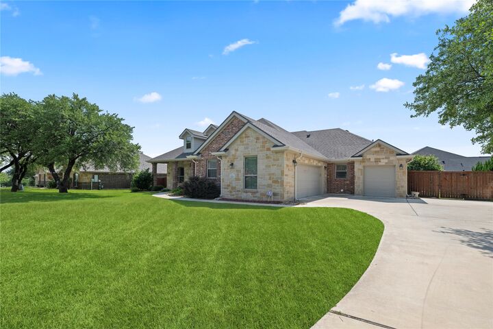Property Photo:  2041 Bella Vita Drive  TX 76559 