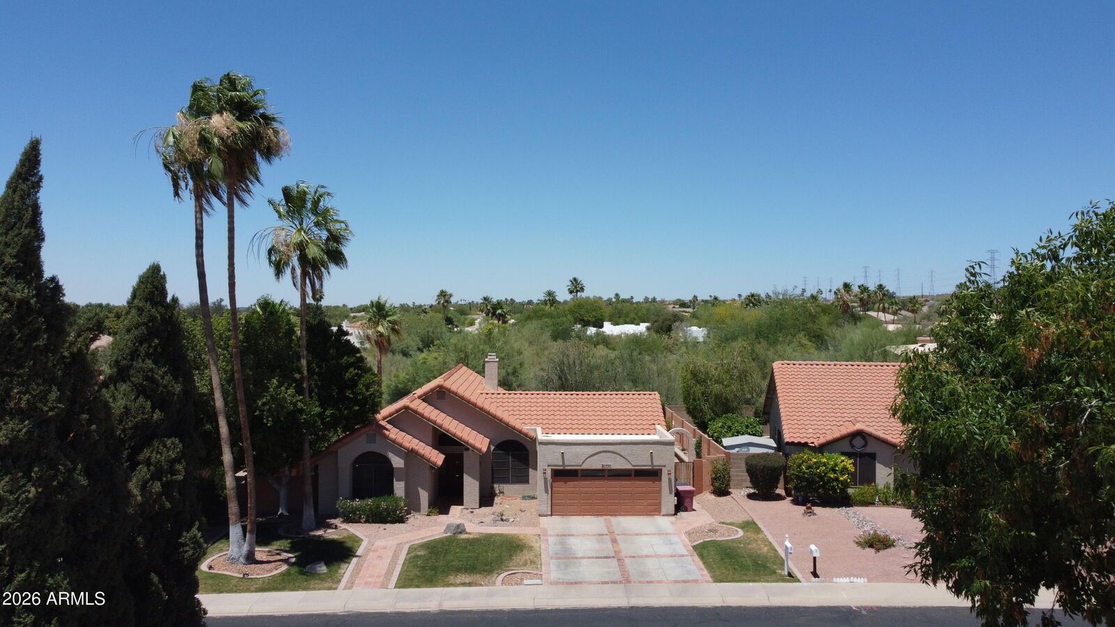 Property Photo: 11826 N 109th Street AZ 85259
