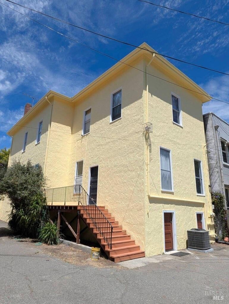 Property Photo: 1547 4th Street A CA 94901