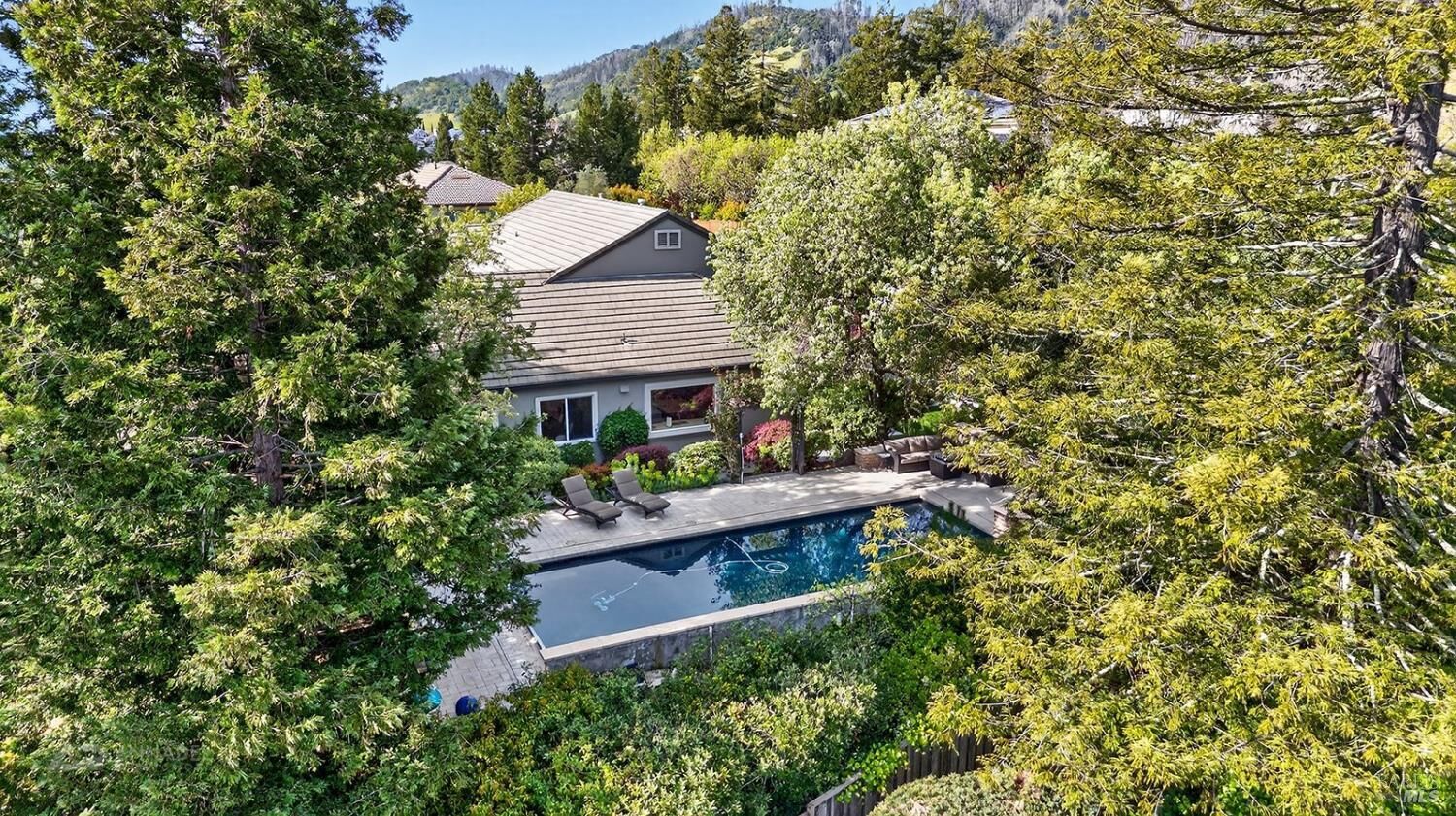 Property Photo:  606 Scotland Drive  CA 95409 