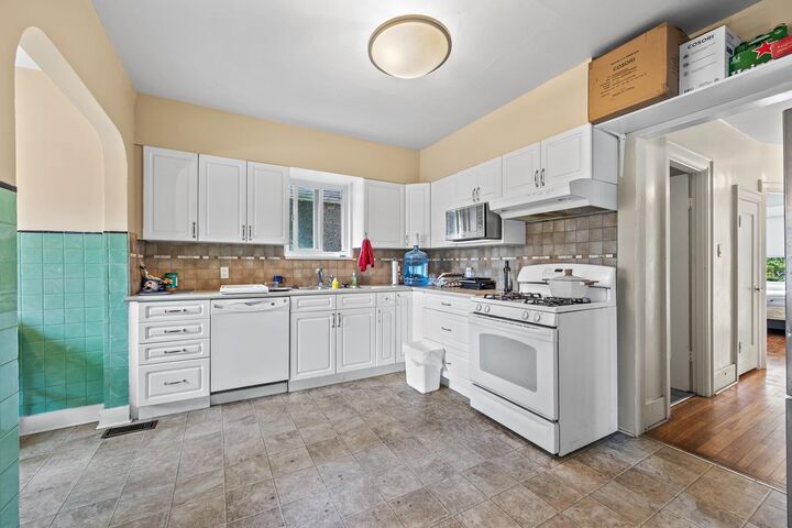 Property Photo: 3579 W 18th Avenue BC V6S 1A9