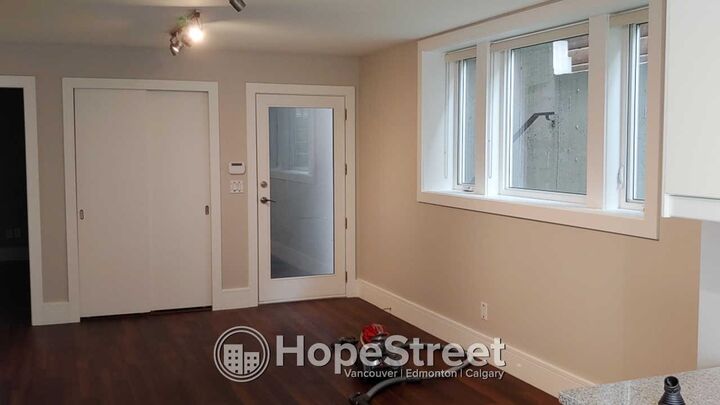 Property Photo:  339 21 Street Bsmt  BC V7M 1Z6 