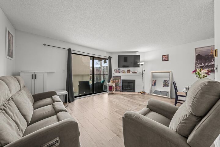 Property Photo:  315 Tenth Street 301  BC V3M 3Y2 