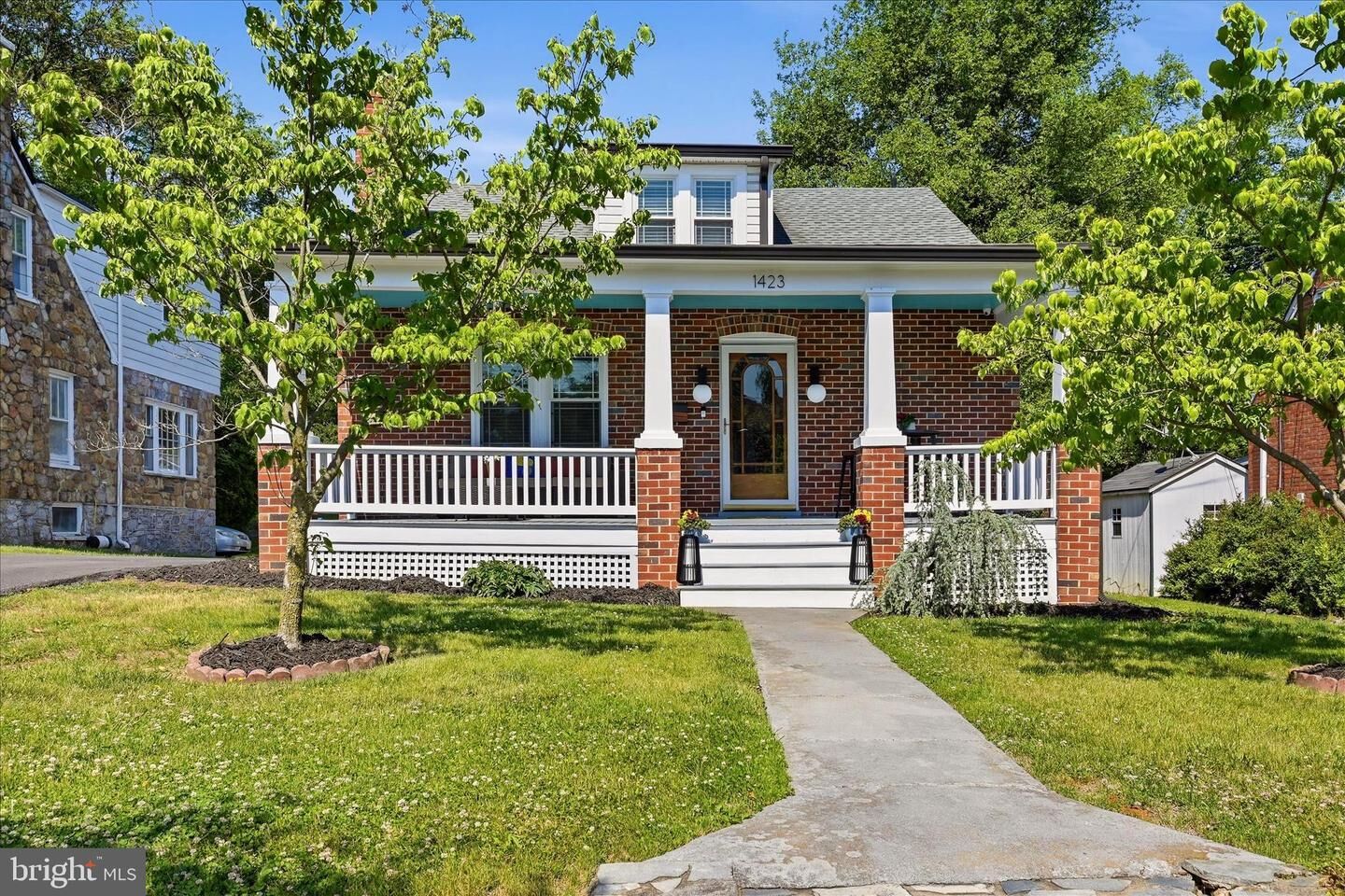 Property Photo:  1423 Greystone Terrace  VA 22601 