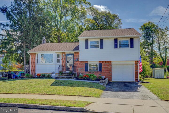 Property Photo:  138 Gary Drive  NJ 08690 