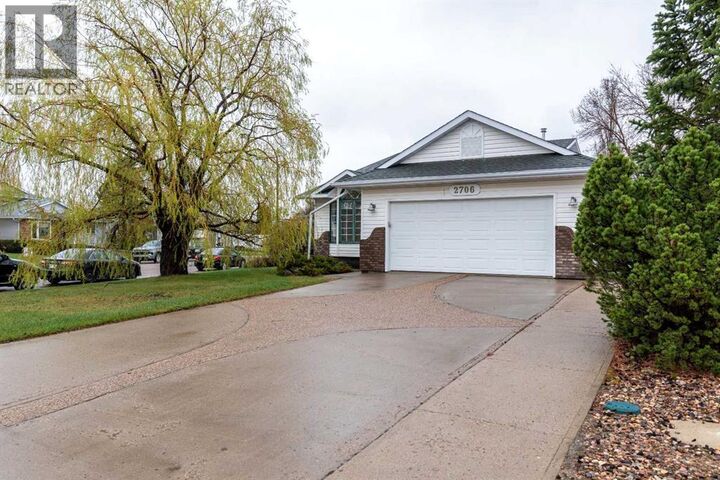 Property Photo:  2706 57B Avenue  AB T9V 2M8 