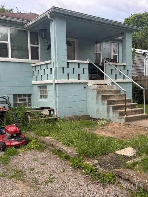 Property Photo:  955 Simmons Avenue  OH 45215 
