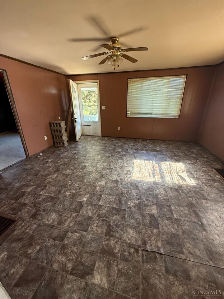Property Photo: 955 Simmons Avenue OH 45215