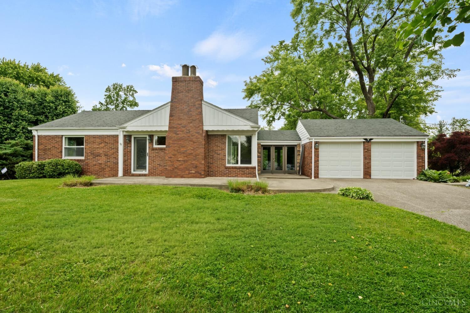 Property Photo: 2100 Miles Road OH 45231