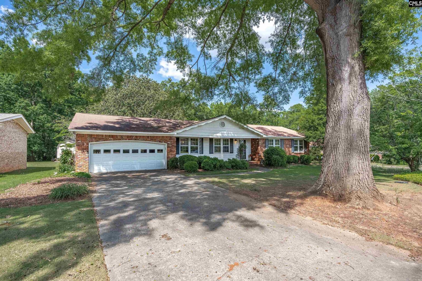Property Photo:  5204 Glenmount  SC 29212 