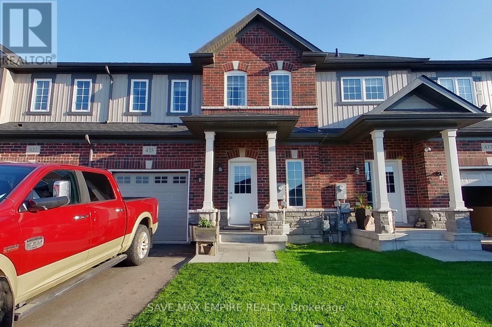 Property Photo:  435 Williams Crescent  ON L2A 0E9 
