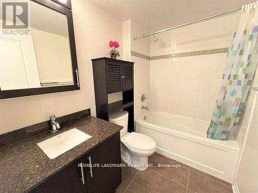 Property Photo:  195 Besserer Street 1908  ON K1N 0B6 