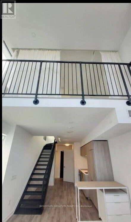 Property Photo:  77 Shuter Street 223  ON M5B 0B8 