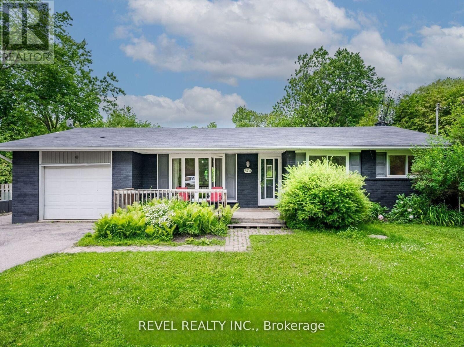 Property Photo:  674 Roselawn Avenue Lower  ON L1L 1B2 