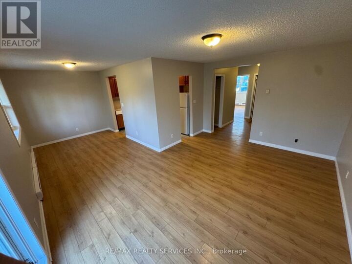 Property Photo:  213 Sarah Court  ON L0N 1S2 