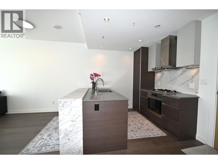 Property Photo:  6098 Station Street 2703  BC V5H 0H4 