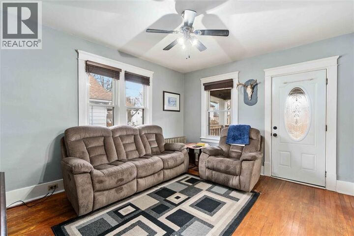 Property Photo: 265 Cobden Street ON N7T 4A2