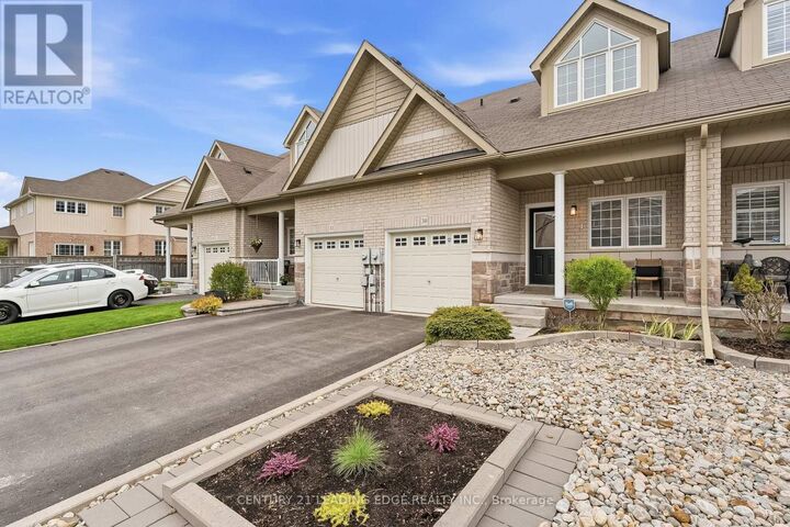 Property Photo:  30 Page Place  ON L1E 2E8 