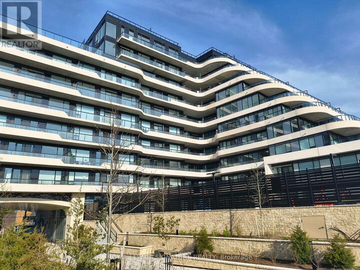 Property Photo:  8188 Yonge Street 215  ON L4J 1W5 