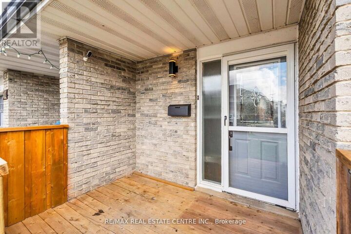 Property Photo:  33 Fourth Avenue  ON L9W 3S7 