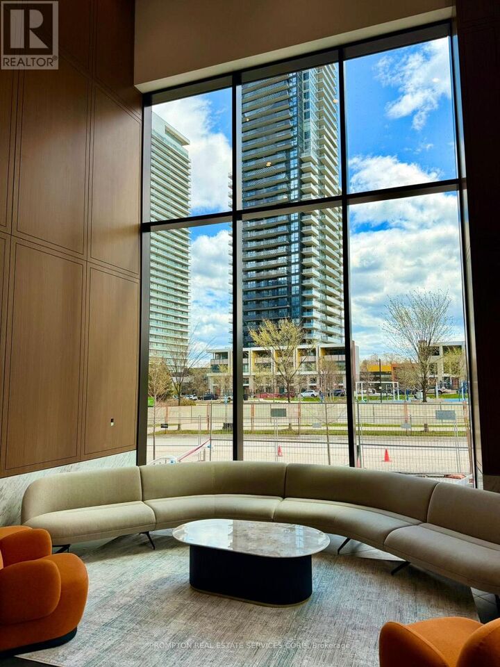 Property Photo: 68 Esther Shiner Boulevard 915 ON M2K 0J6