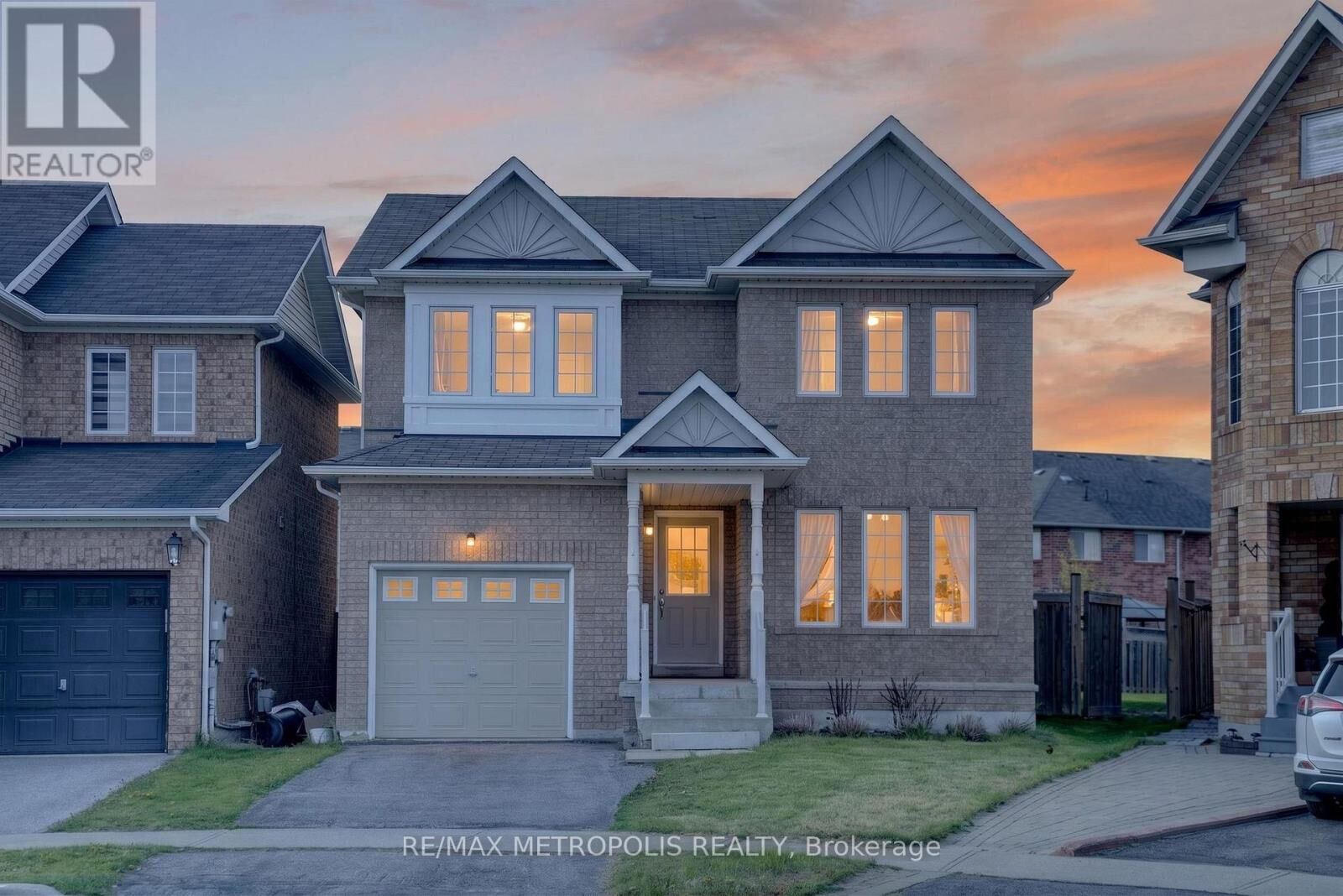 Property Photo:  83 Greenhalf Drive  ON L1S 7R6 