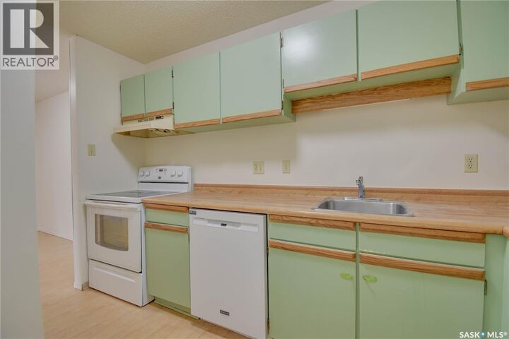 Property Photo: 101 375 Kingsmere Boulevard SK S7J 4J6