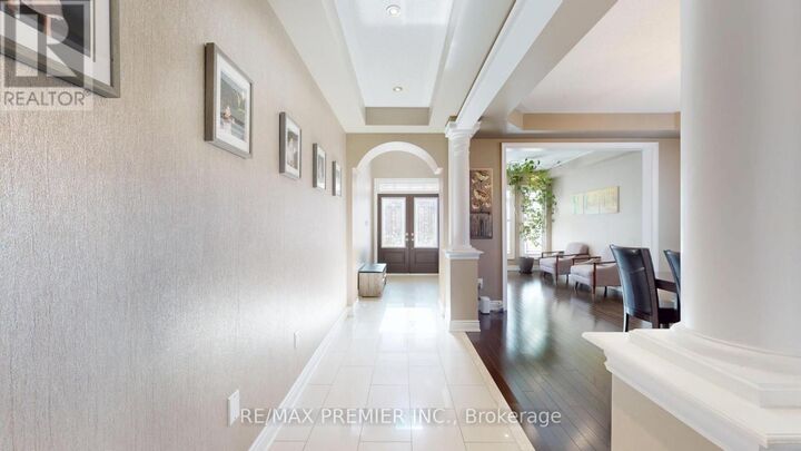 Property Photo:  48 Heron Hollow Avenue  ON L4E 0G9 
