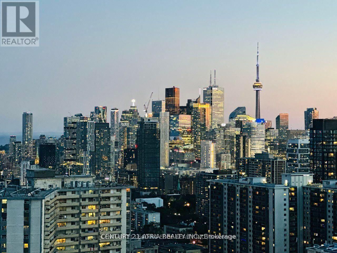 Property Photo:  585 Bloor Street East 3619  ON M4W 0B3 