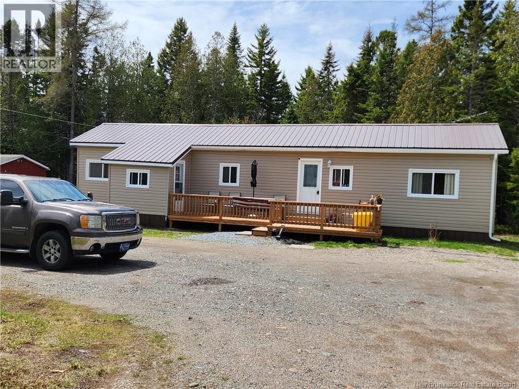 Property Photo: 941 Seeleys Cove Road NB E5H 2H3