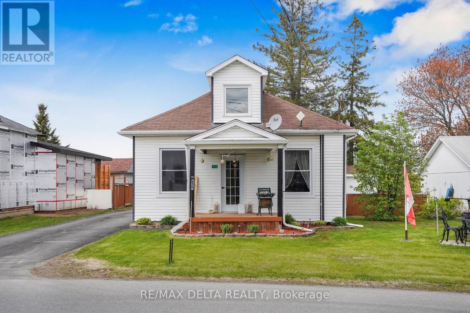 Property Photo: 474 Telegraph Road ON K0B 1A0