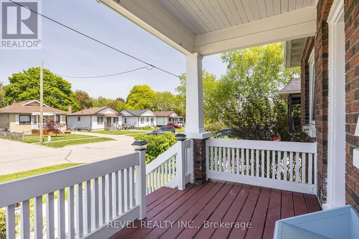 Property Photo: 241 Annis Street ON L1H 3P8