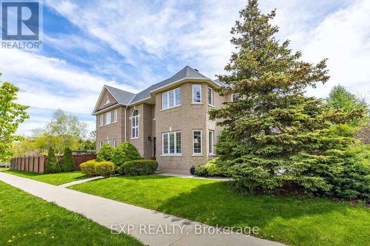 Property Photo:  2137 Frontier Drive  ON L6M 3S3 