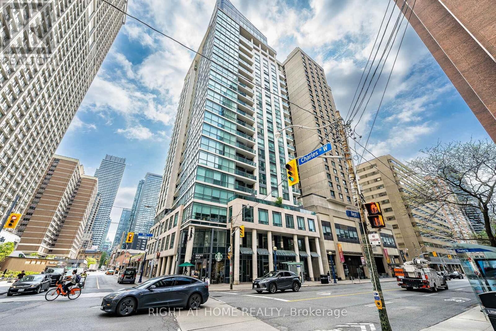 Property Photo: 1121 Bay Street 1106 ON M5S 3L9